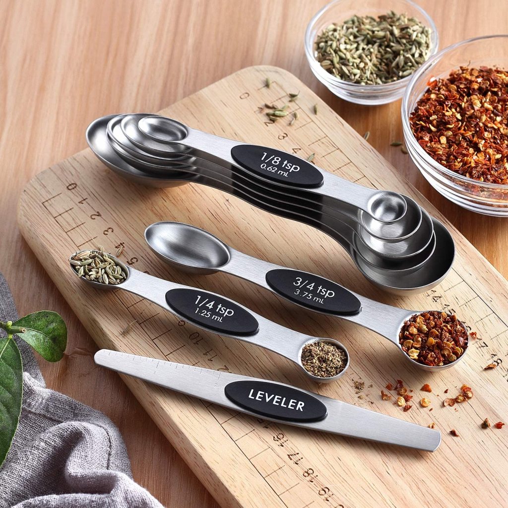 4 sizes of measuring spoon set - Spring Chef Magnetic Measuring Spoons Set